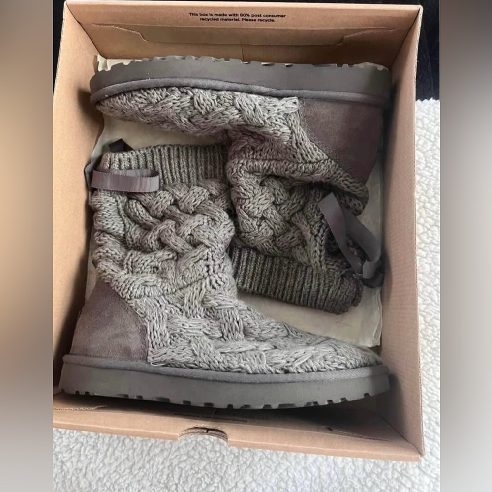 Ugg Isla Boot - image 1